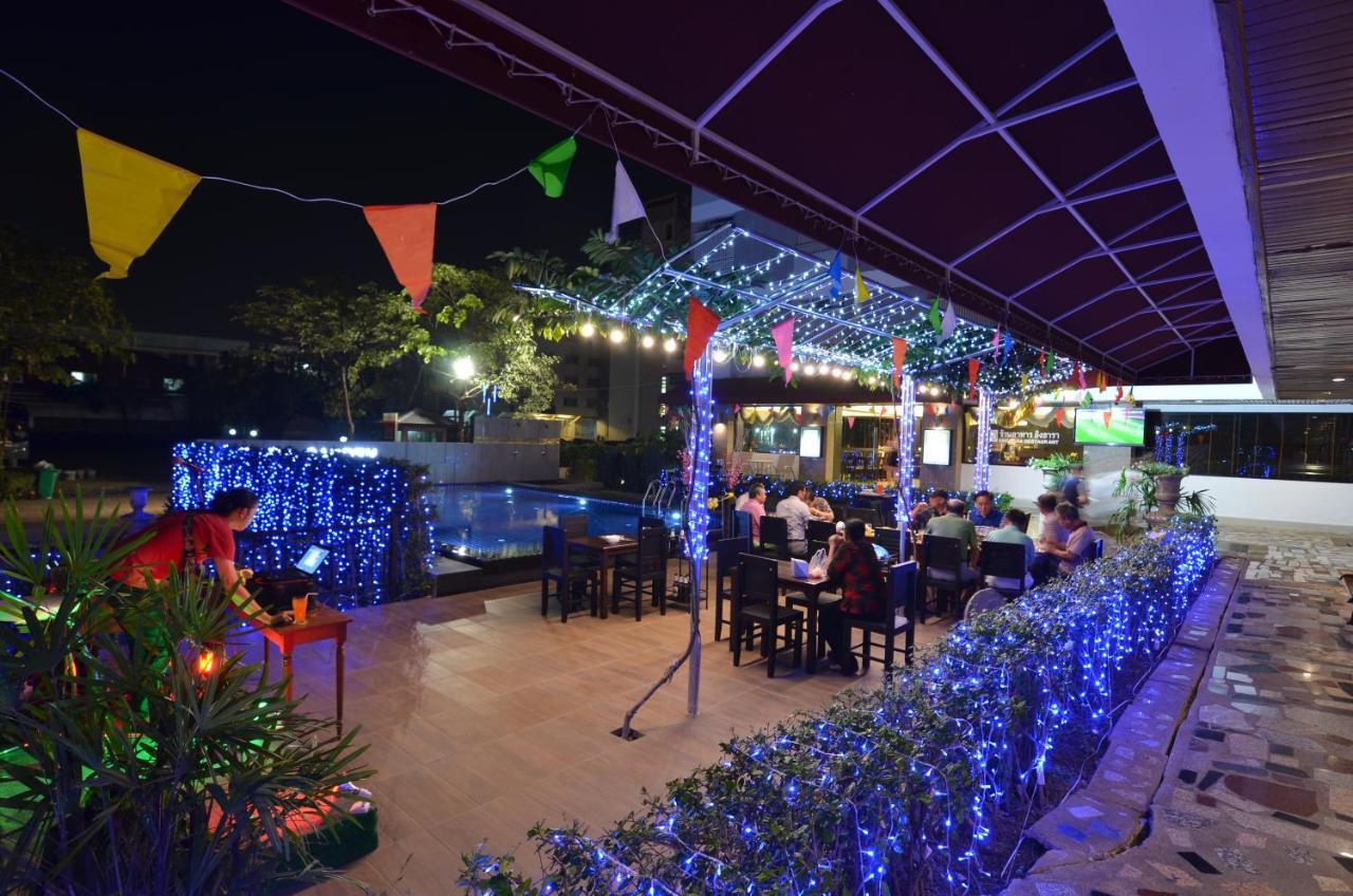 Grand Tara Garden Thai Hotel Bangkok Exterior photo